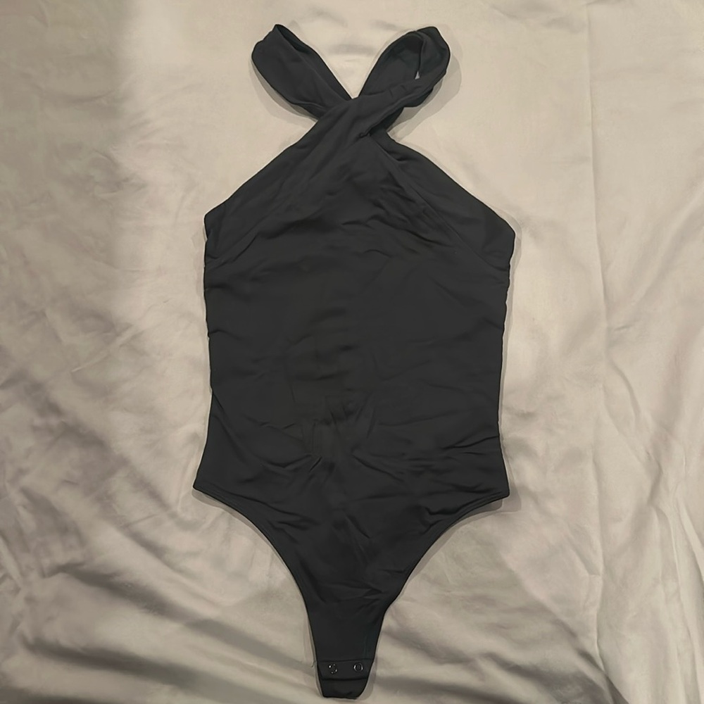 ARITZIA cross neck thong bodysuit with snap closure!
